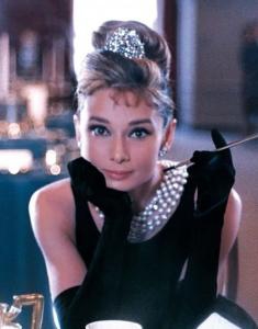 奥斯卡经典电影歌曲:Moon River月亮河《蒂凡尼的早餐》主题曲双语歌词 奥斯卡经典电影歌曲:Moon River月亮河《蒂凡尼的早餐》主题曲双语歌词