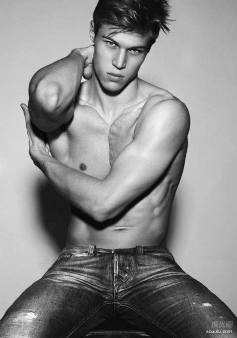 [肌肉帅哥]欧美黑白肌肉型男写真照片